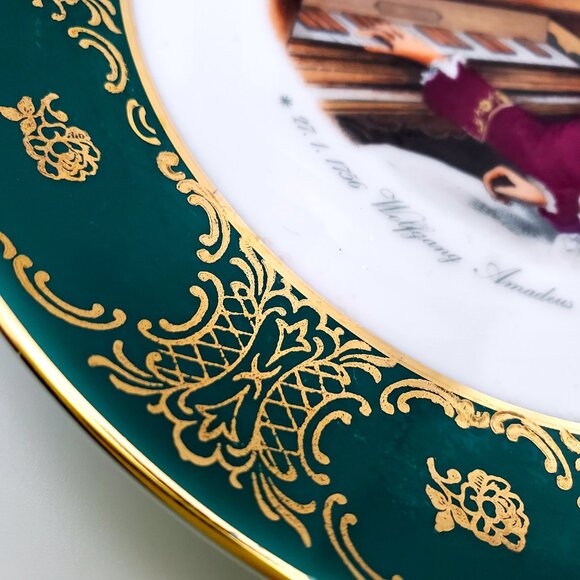 Vintage Collector's Plate MOZART Image Gold Brocade Trim Dresser Jewellery Tray - Picture 4 of 6